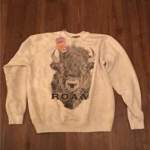 NWT Big Vista Roam Cream Sweater with Buffalo Print